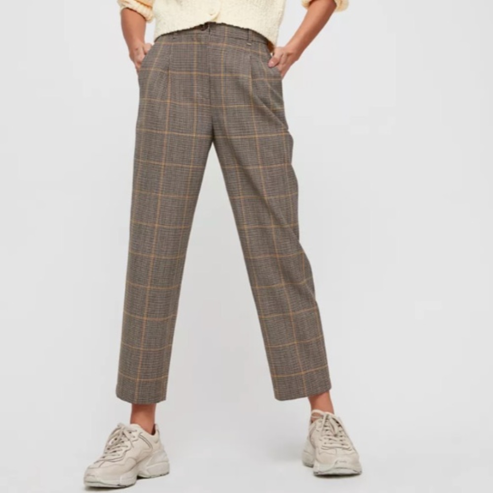 Aritzia Little Moon Bellis pant 00